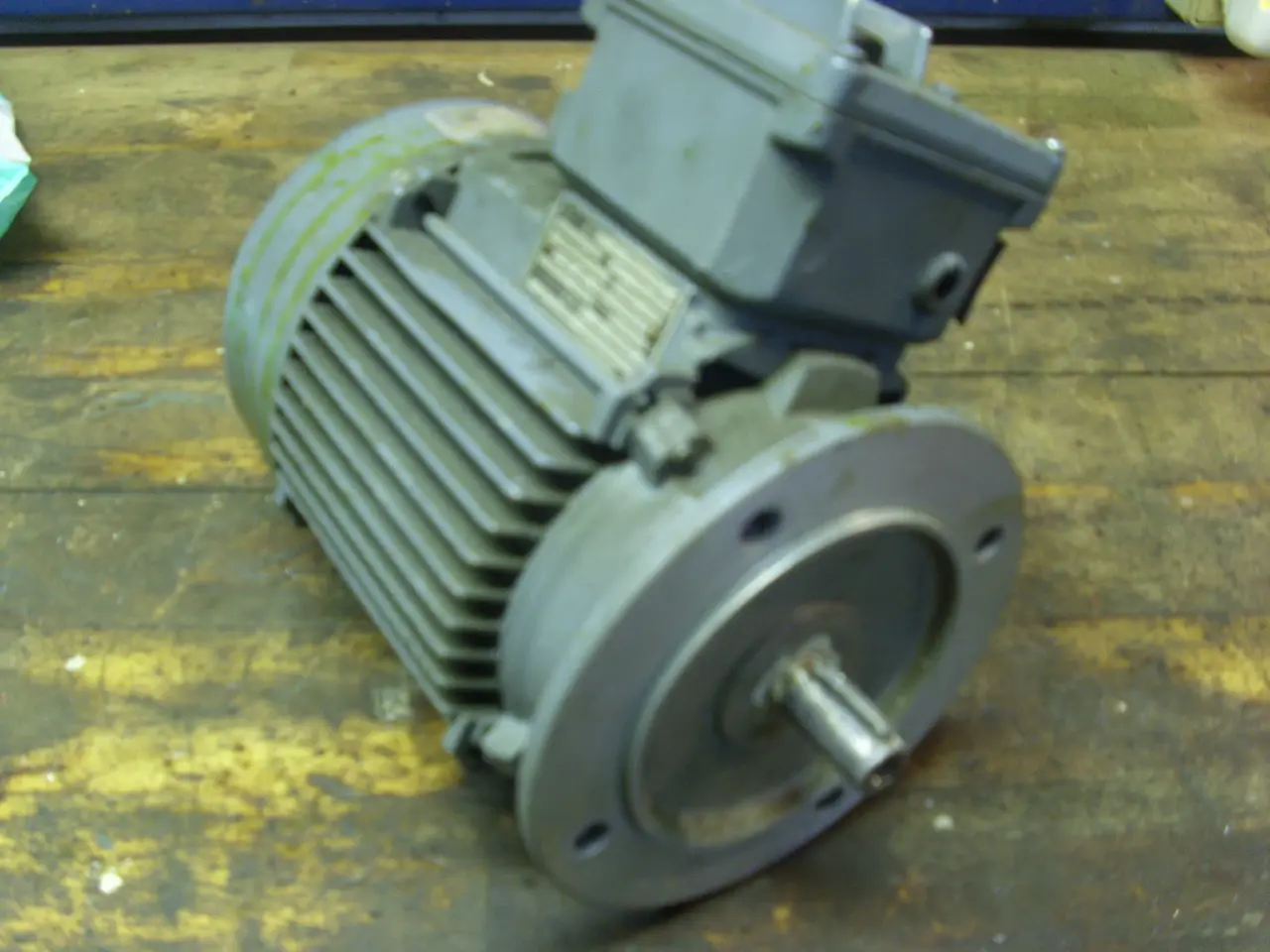 Billede 1 - AEG El motor 400v/220v