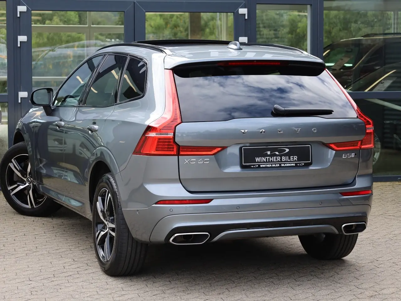 Billede 3 - Volvo XC60 2,0 B5 235 R-Design aut. AWD