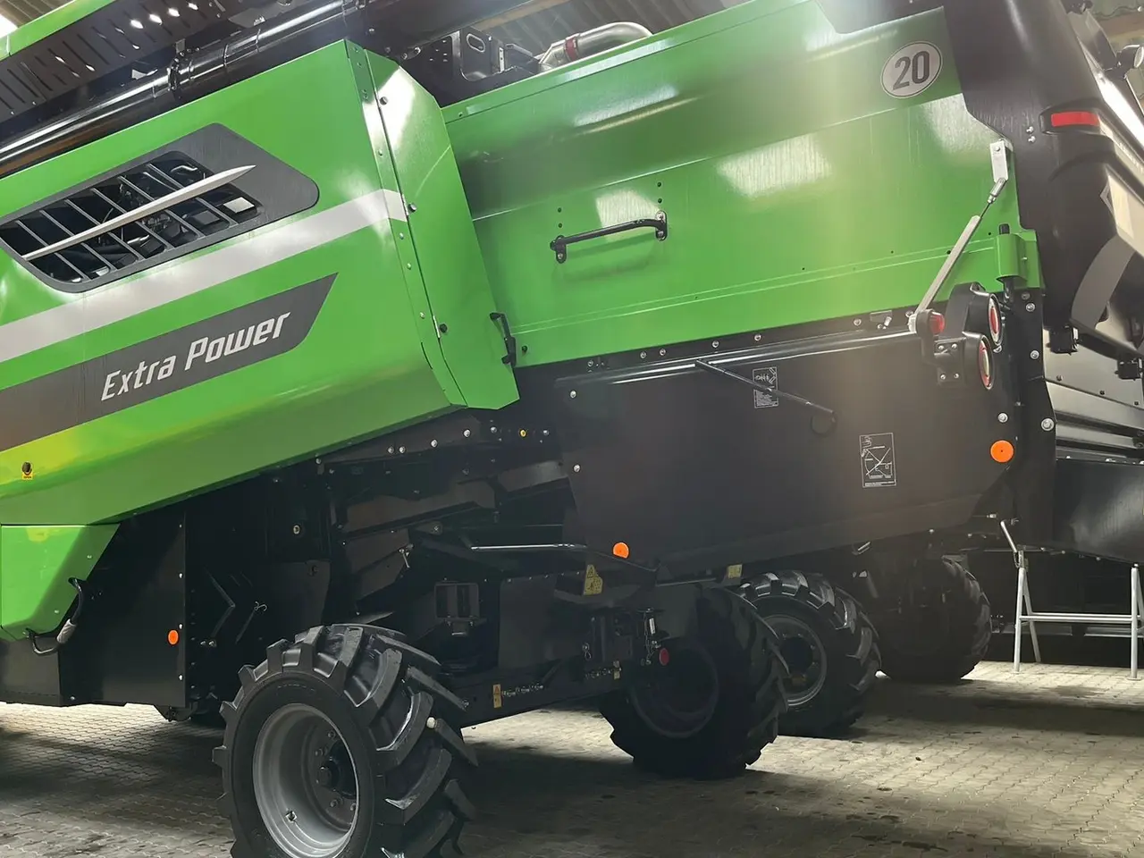 Billede 17 - Deutz-Fahr 7206 With 24feed - 7.2m header. New and unused Combine together with 7.2m header