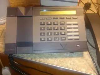 Fastnettelefon kirk