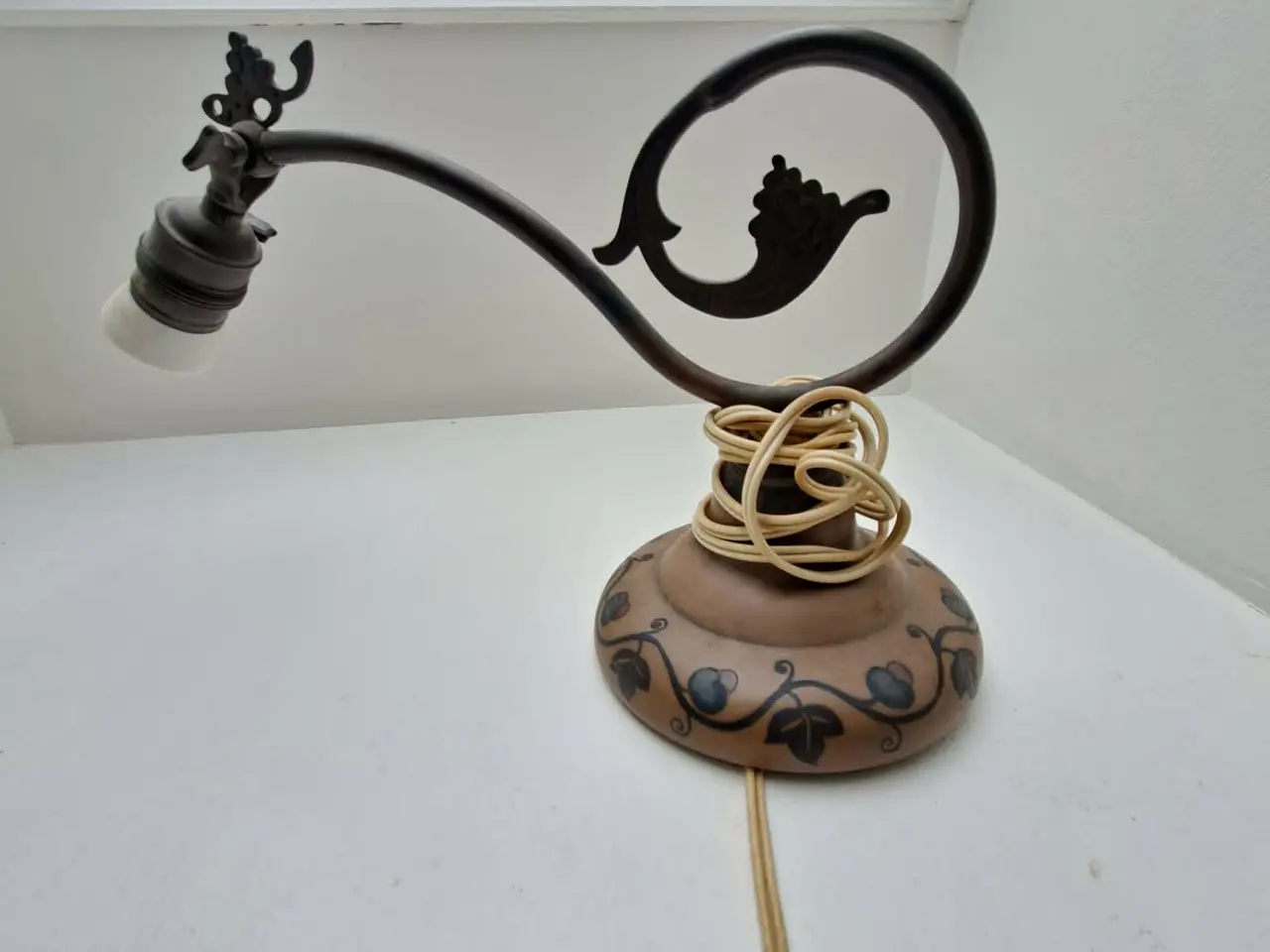 Billede 1 - Hjorth klaverlampe i keramik og messing