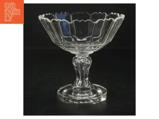 Glas skål på fod (str. H. 15 cm. ø. 15,5 cm)