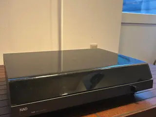 NAD 5120 Stereo Turntable – Vintage Pladespiller