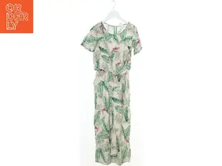 Kjole med tropisk mønster fra H&M (str. 146)