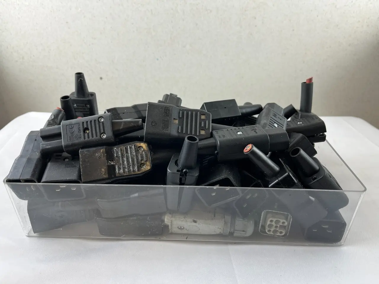 Billede 3 - Bulk parti IEC 60320 C13 C14 Power Connectors PDU