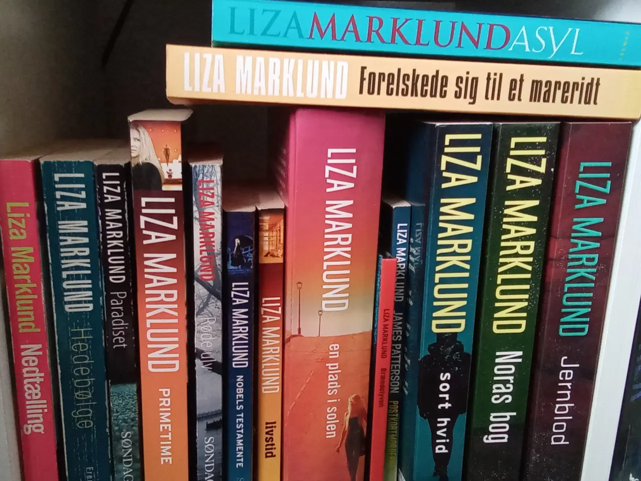Billede 2 - Liza Marklund 15 bøger