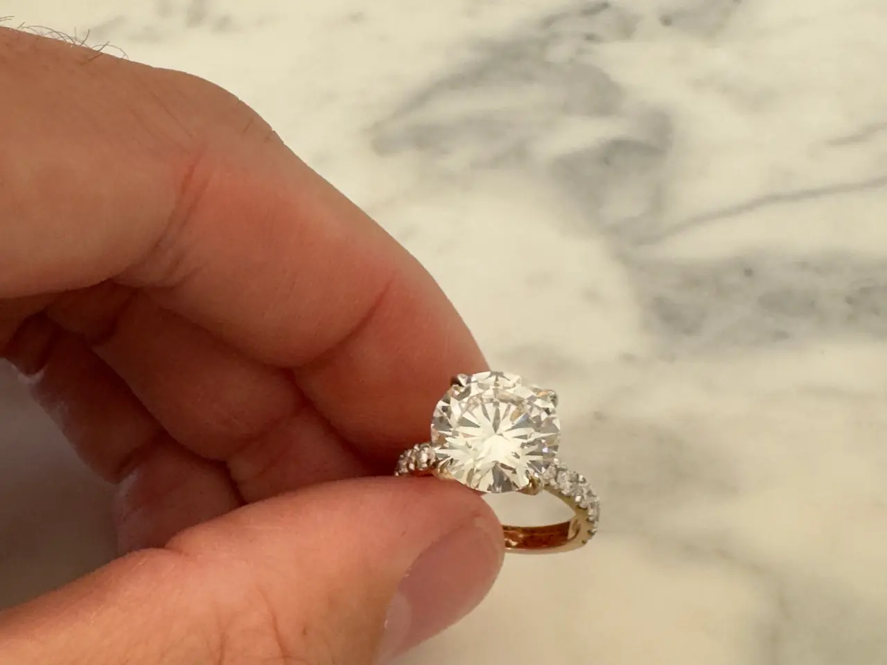 Billede 2 - Forlovelsesring 5.92 carat 18k guld
