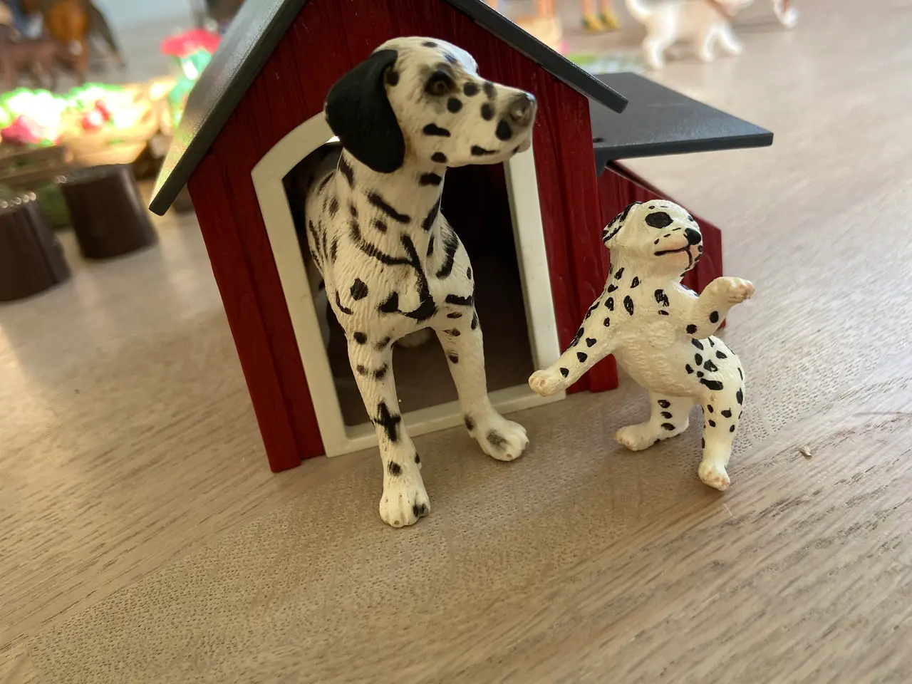 Billede 5 - Schleich dyr og stald plus tilbehør