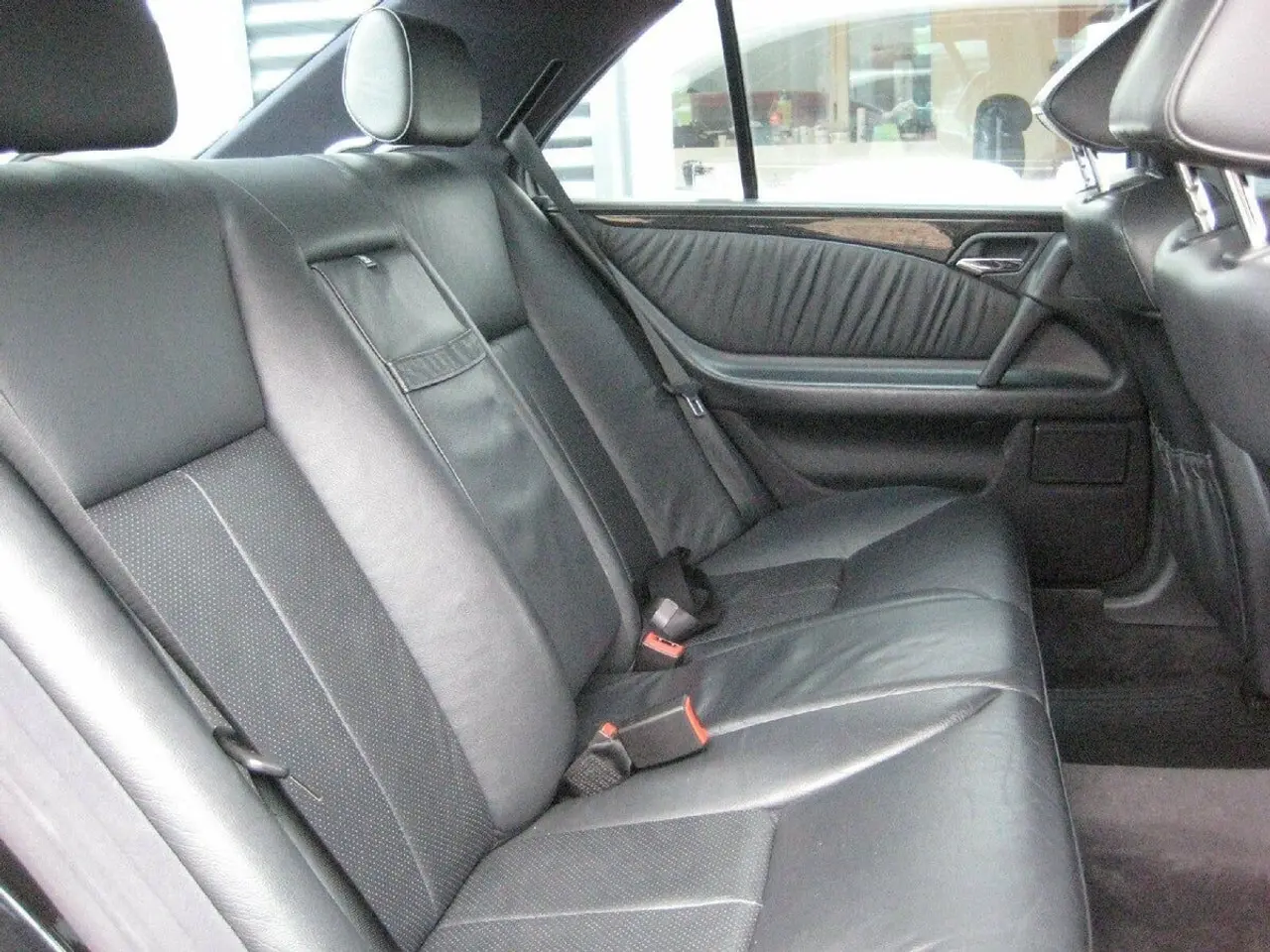 Billede 4 - Mercedes-Benz E200 2,0 136HK Aut.