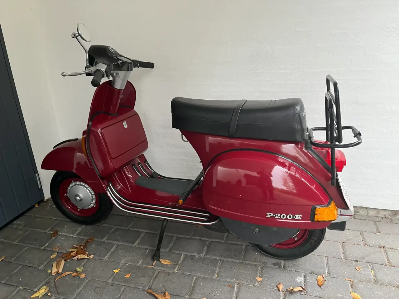 Billede 1 - Vespa P200E