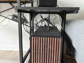 Kompakt PC med Ryzen 7 9850X3D og 32 GB DDR5 RAM 