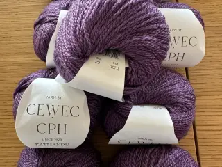 250 g. CeWeC, Katmandu. Røgfrit
