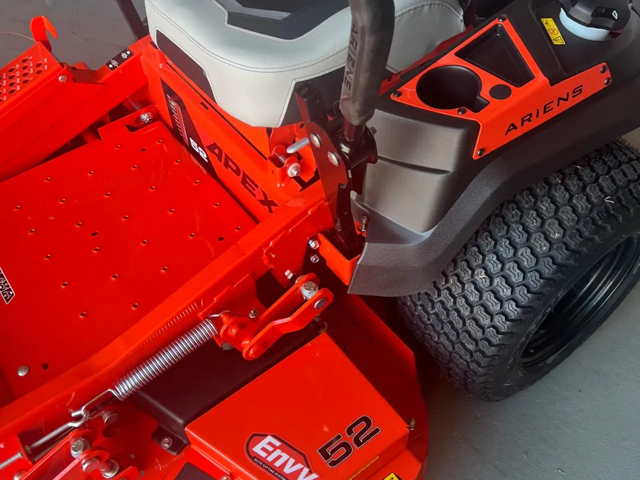 Billede 1 - Ariens APEX52 - Zero Turn - 132 Cm Klipper
