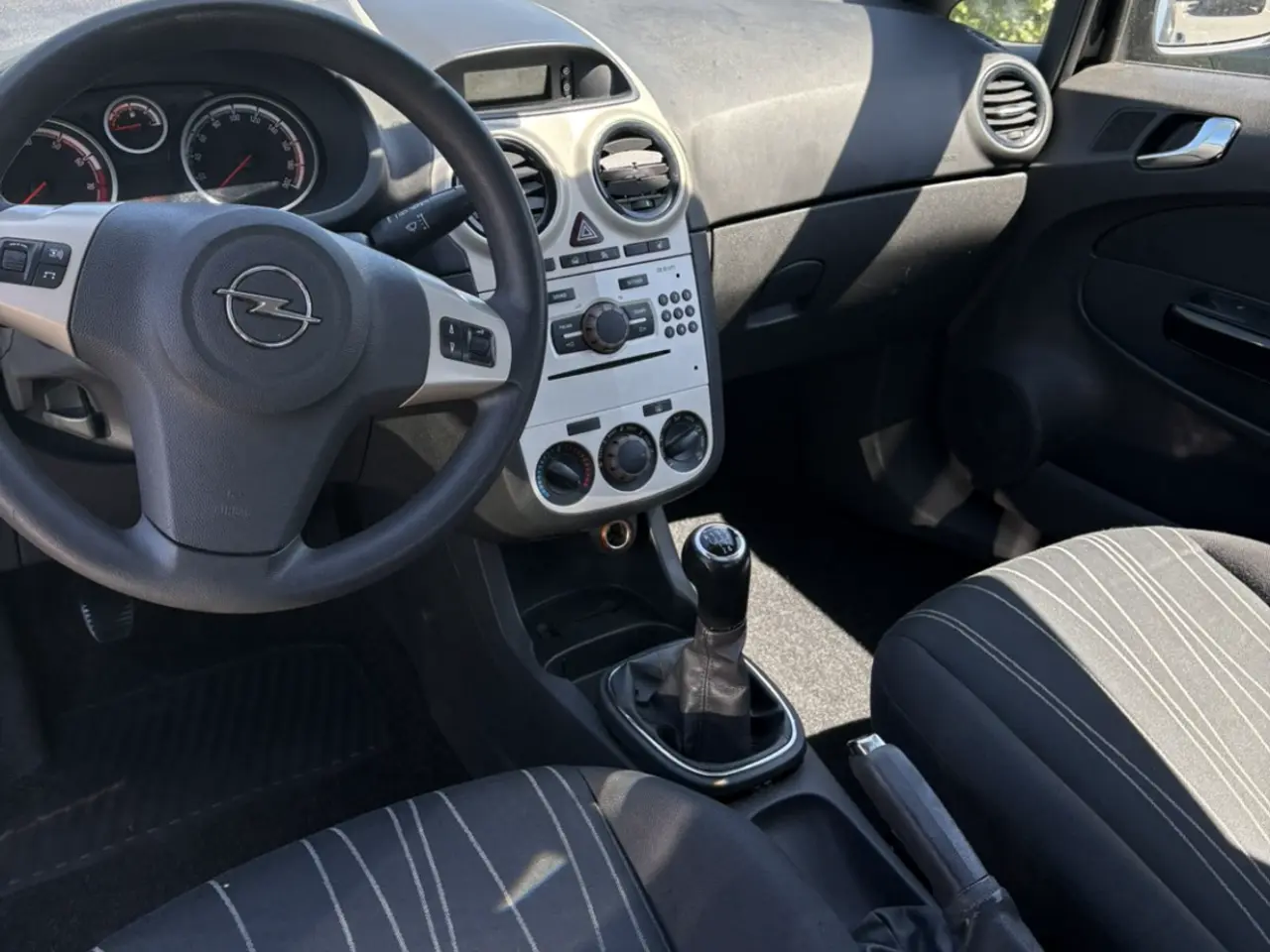 Billede 7 - Opel Corsa med lavt kilometertal 