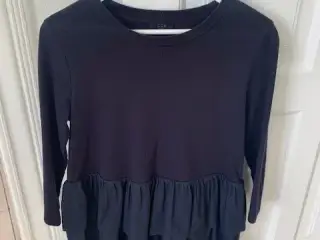 COS bluse i marineblå
