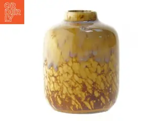 Lille dekorativ vase fra Broste Copenhagen (str. 10 cm)