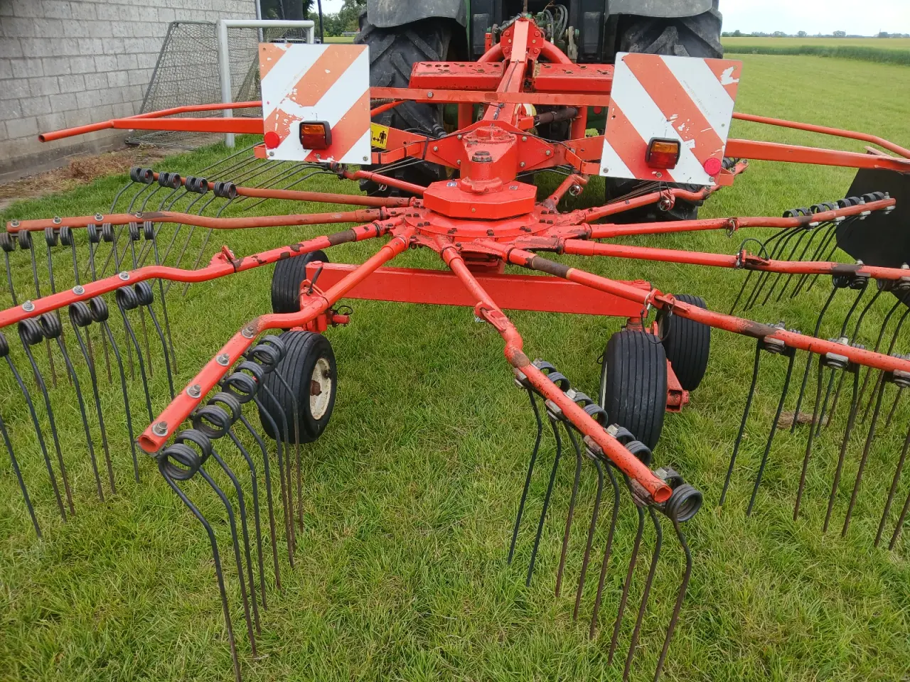 Billede 7 - Kuhn halm rive