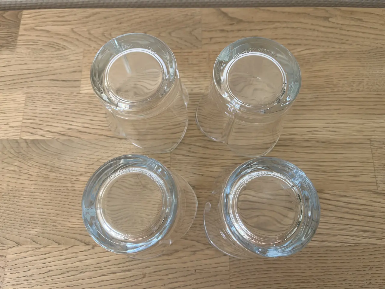 Billede 7 - Erik Bagger lysestager i glas - 25 kr./stk.