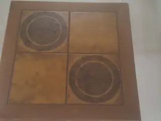 Teak træ bord med kakler