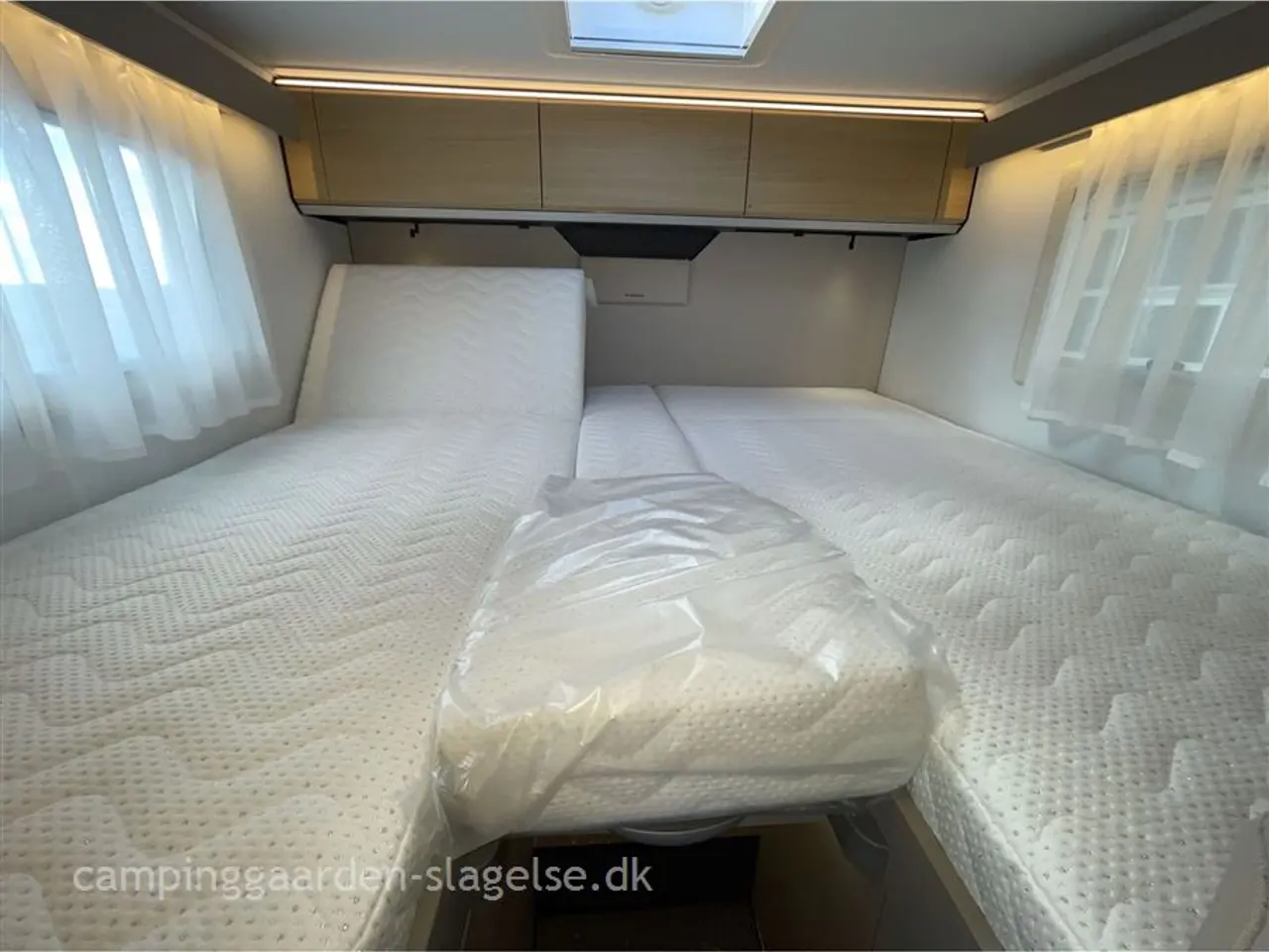 Billede 18 - 2027 - Adria Compact SL Select   Adria Compact SL Select – stor luksus i kompakt format