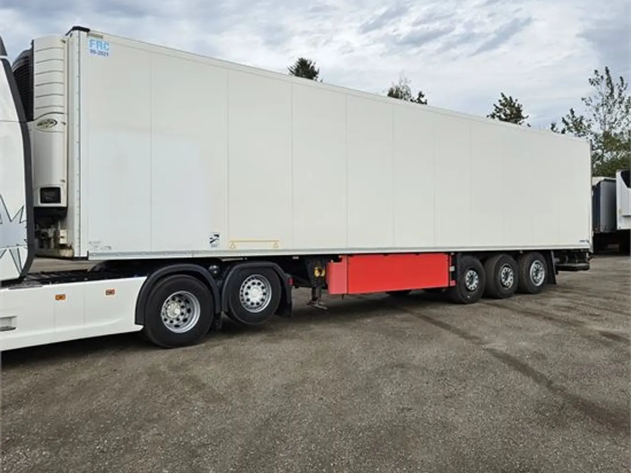Billede 1 - Schmitz Cargo Bull - SCB*S3B - 3 akslet Køletrailer / refrigerator trailer