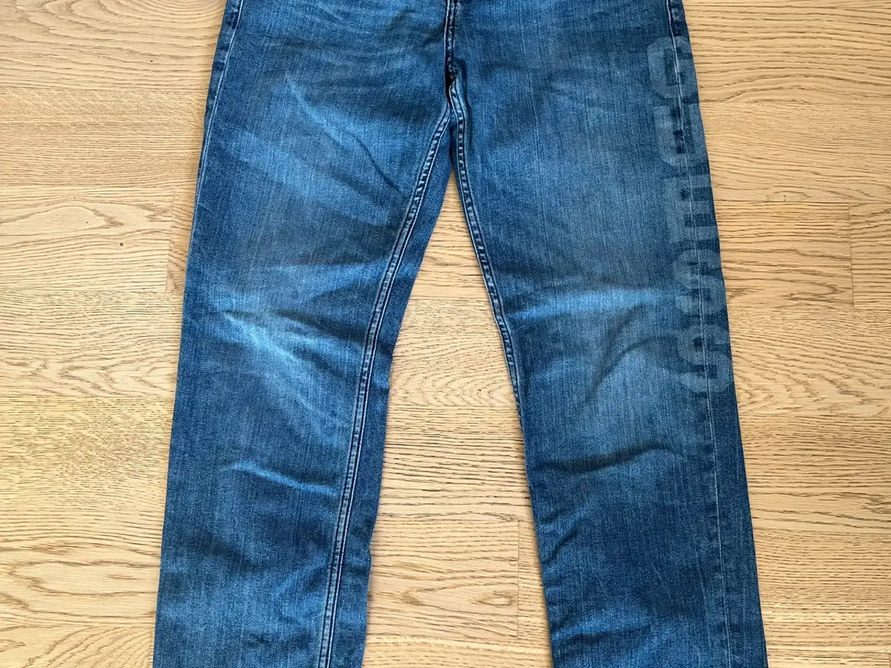 Billede 1 - GUESS jeans str 170