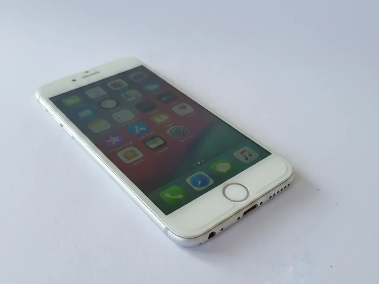 Billede 2 - Iphone 6 - Flot og velholdt skærm.