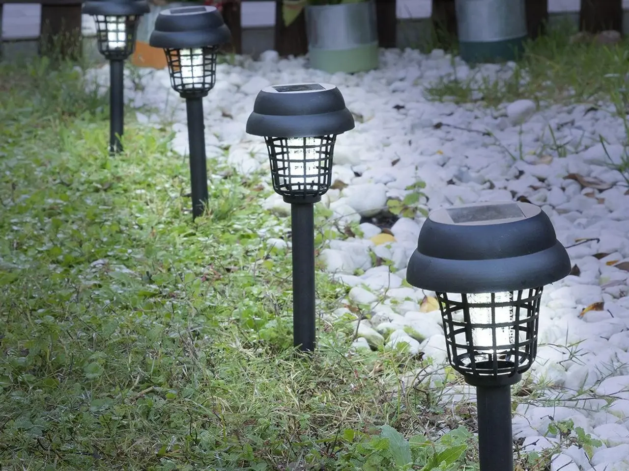 Billede 3 - Myg-dræber solcelle have lampe Garlam