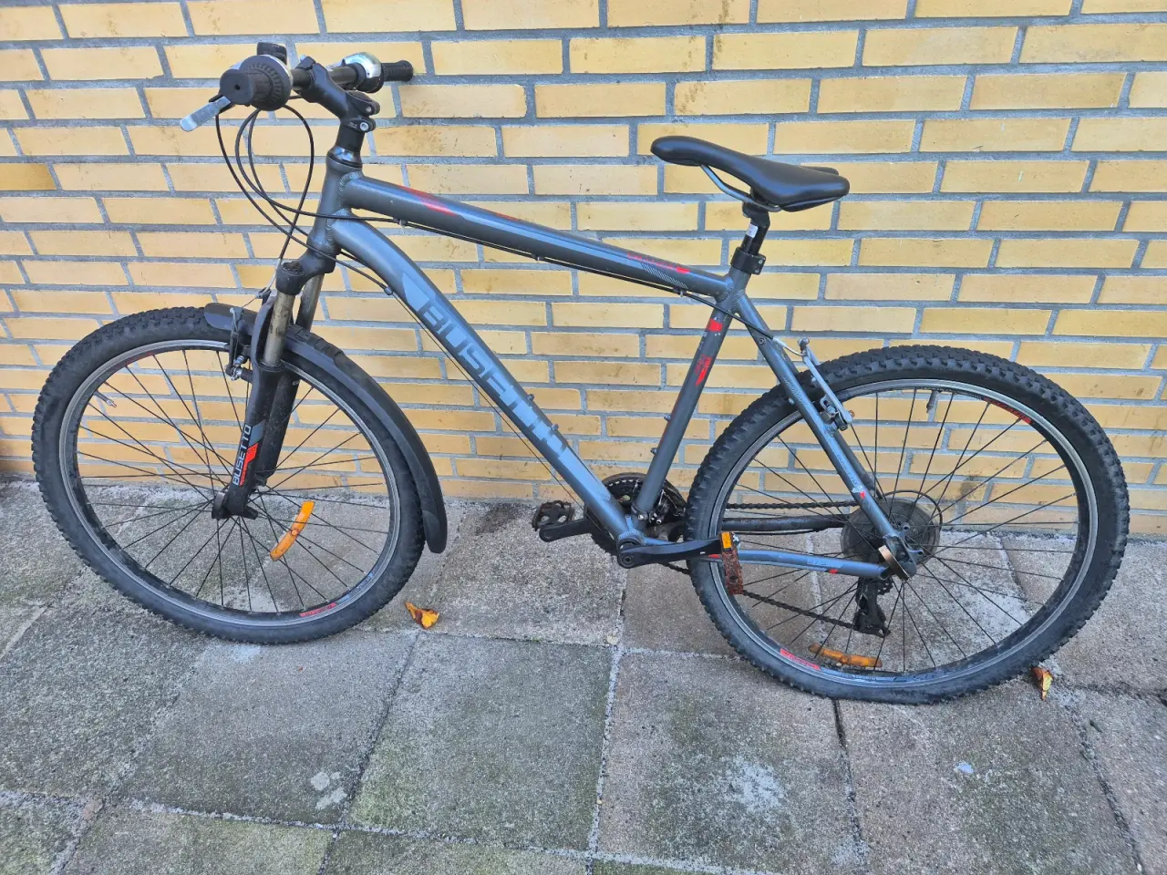 Billede 1 - Cykel skal lappes