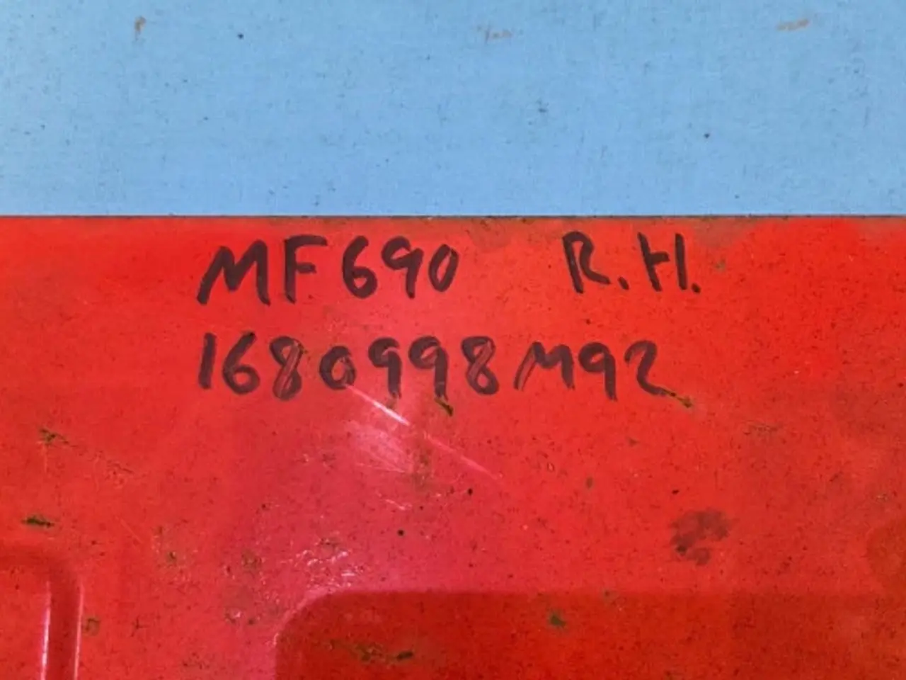 Billede 8 - Massey Ferguson 690 Skærm R. 1680998M92