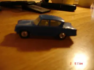 Gammel legetøjsbil