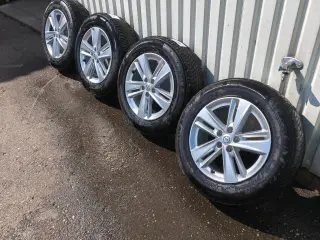 Originale Opel Alufælge med vinterdæk