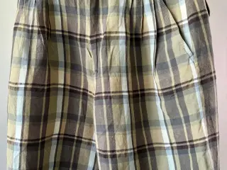 Burberry, shorts, str 42 (små i str)