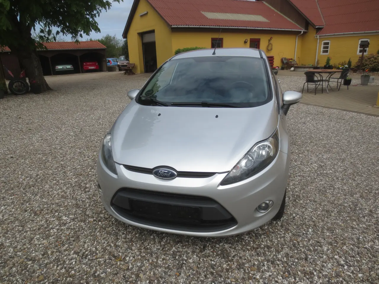 Billede 2 - Pæn Ford Fiesta 1.6 TD år 12 