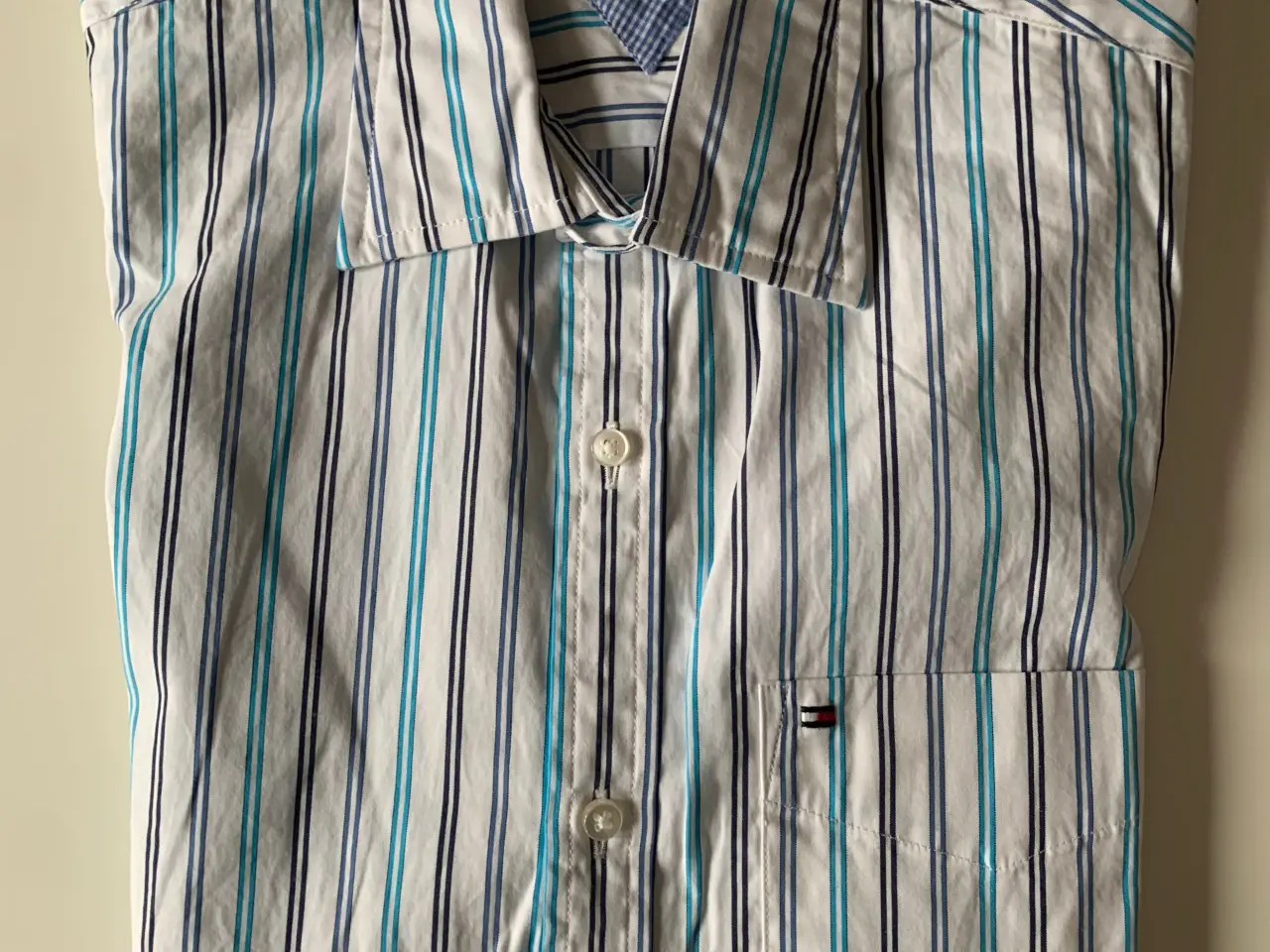 Billede 1 - Tommy Hilfiger skjorte