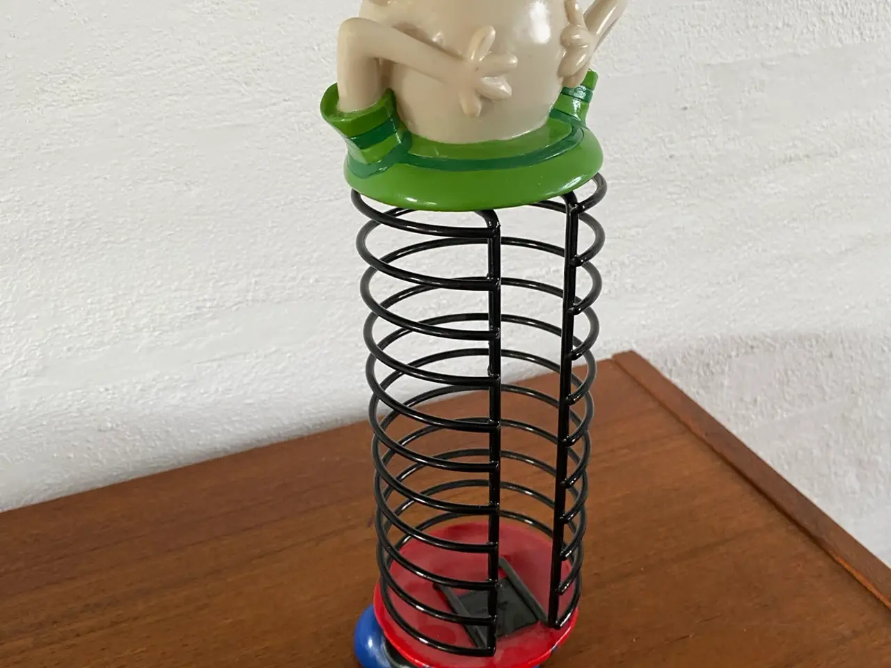 Billede 4 - Figur holder til tallerken , papir