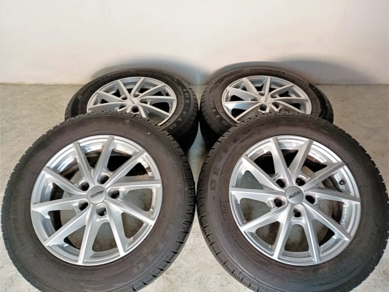 Billede 3 - 5x114,3 16" ET40 ALUTEC vinterdæk