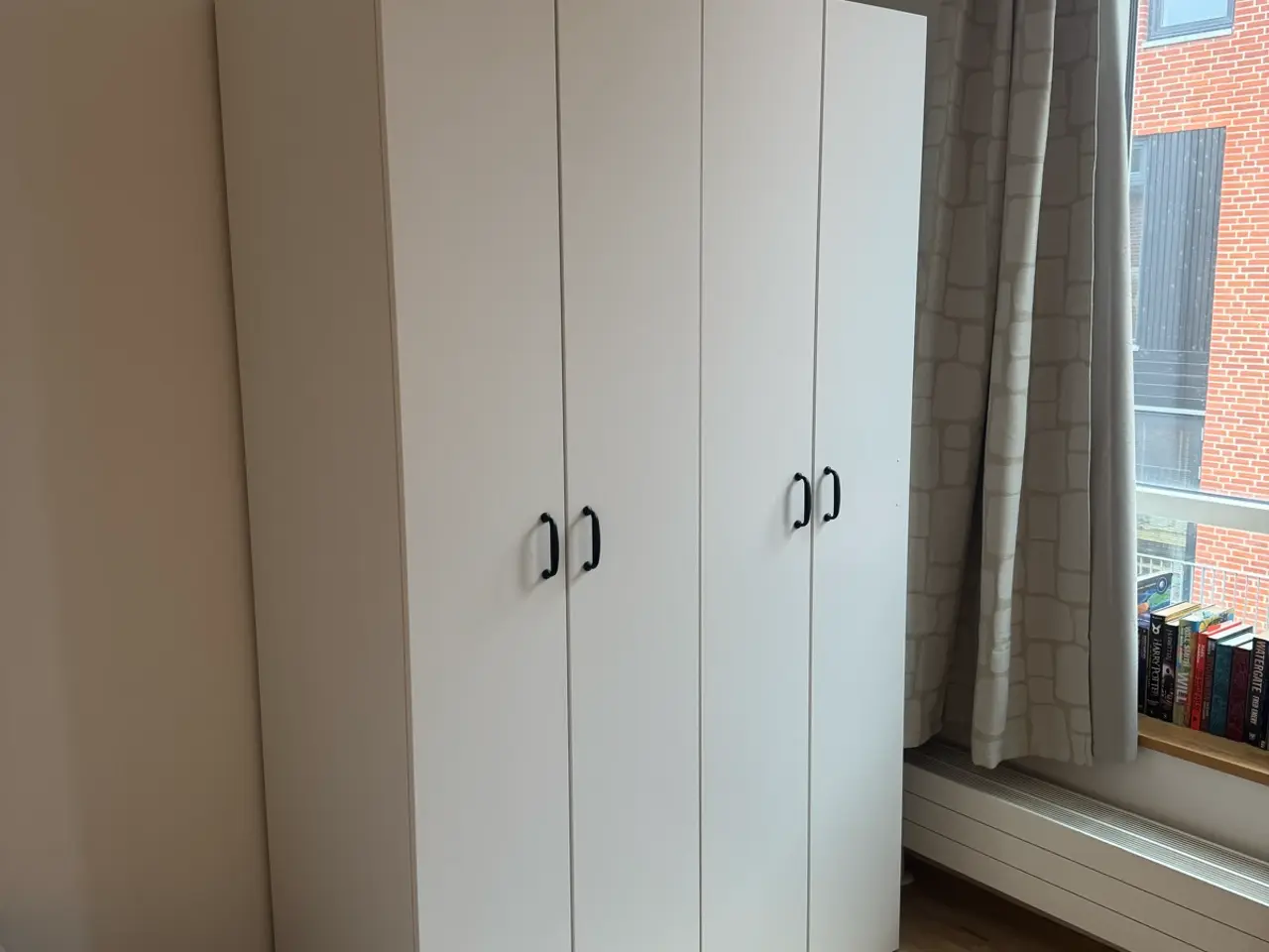 Billede 1 - IKEA LASTARE garderobeskab