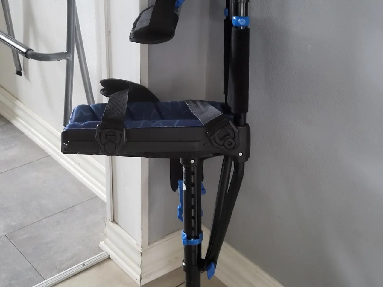 Billede 1 - Håndfri krykker fra Iwalk 3.0