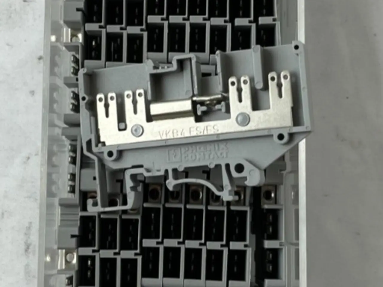Billede 1 - Phoenix Contact UKB4 Feed Through Terminal Blocks