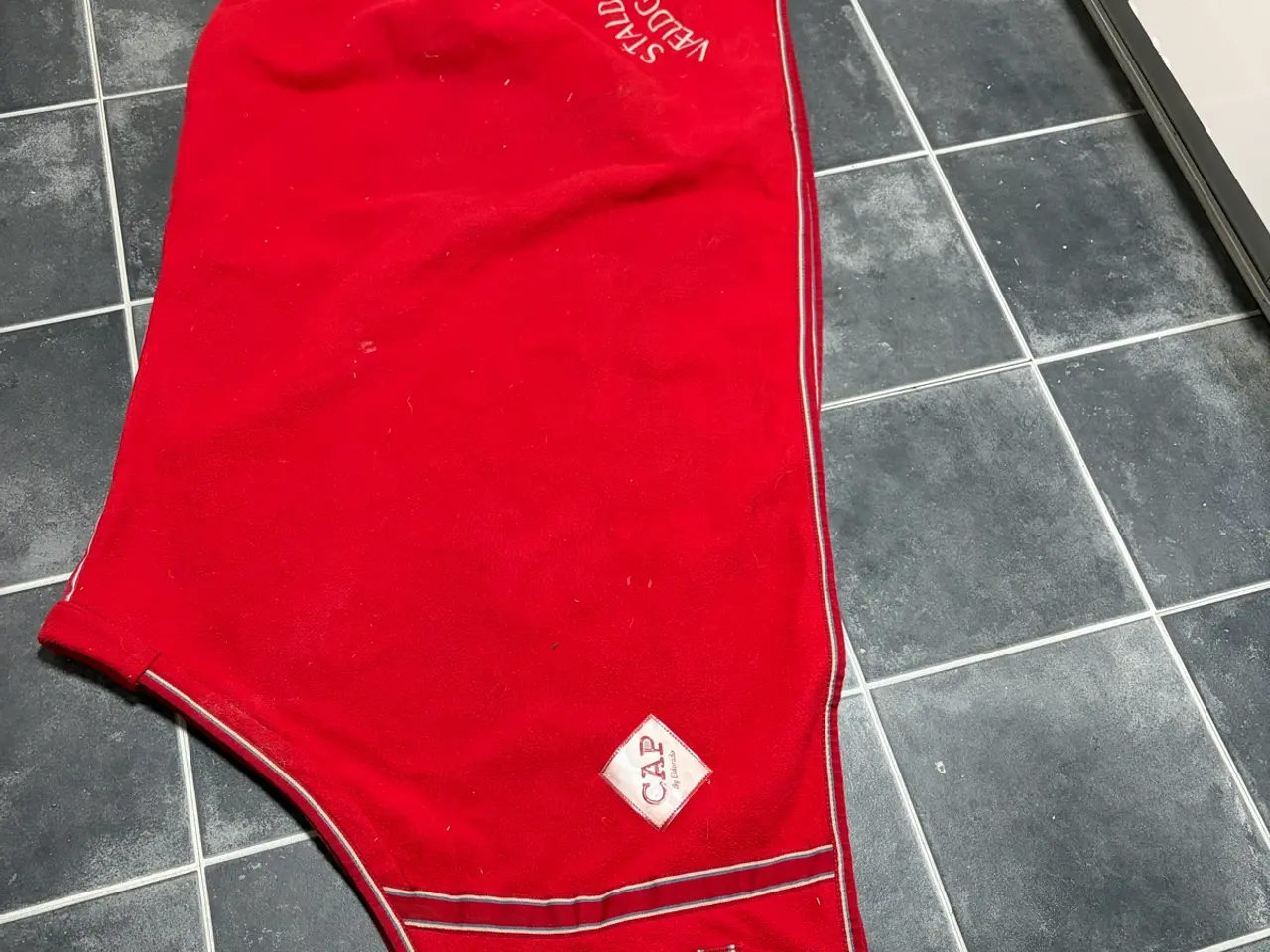 Billede 2 - Rødt fleece str 115