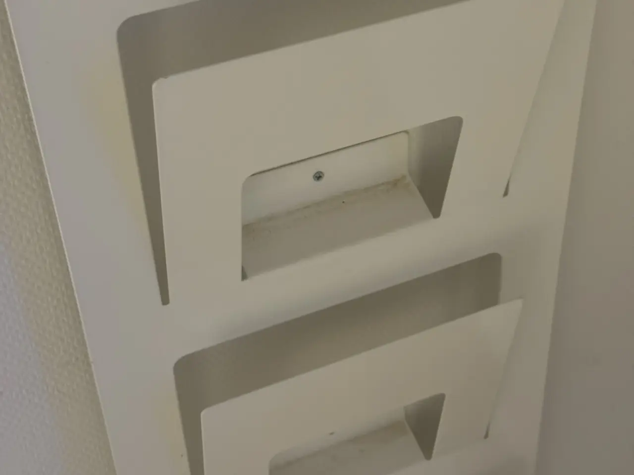 Billede 1 - Ikea Blad/Magasinholder i hvid