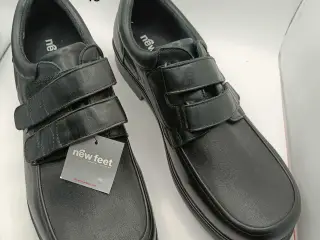 New Feet sort læder sko 48str