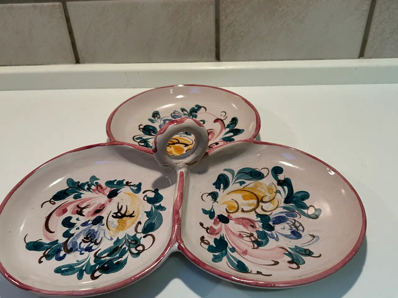 Billede 3 - Keramik fad med 3 skåle og blomster deco.