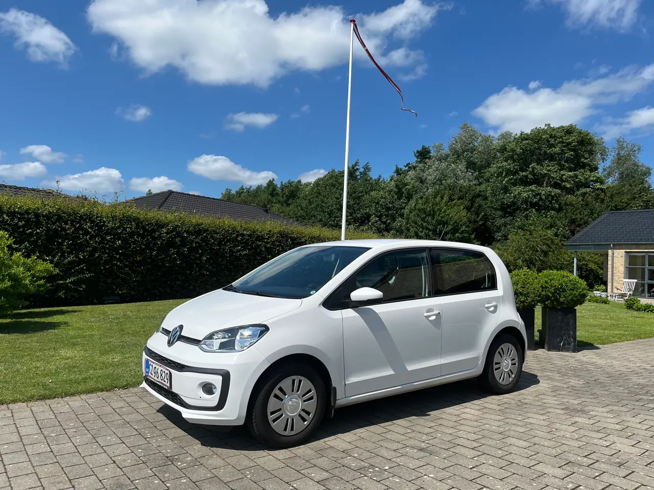 Billede 1 - BILLIG - VW UP!