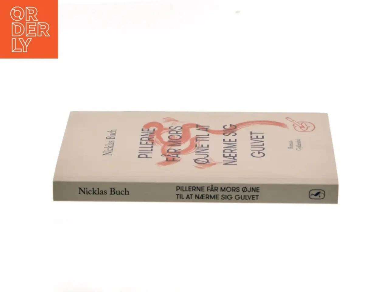 Billede 2 - Pillerne får mors øjne til at nærme sig gulvet : roman af Nicklas Buch (Bog)