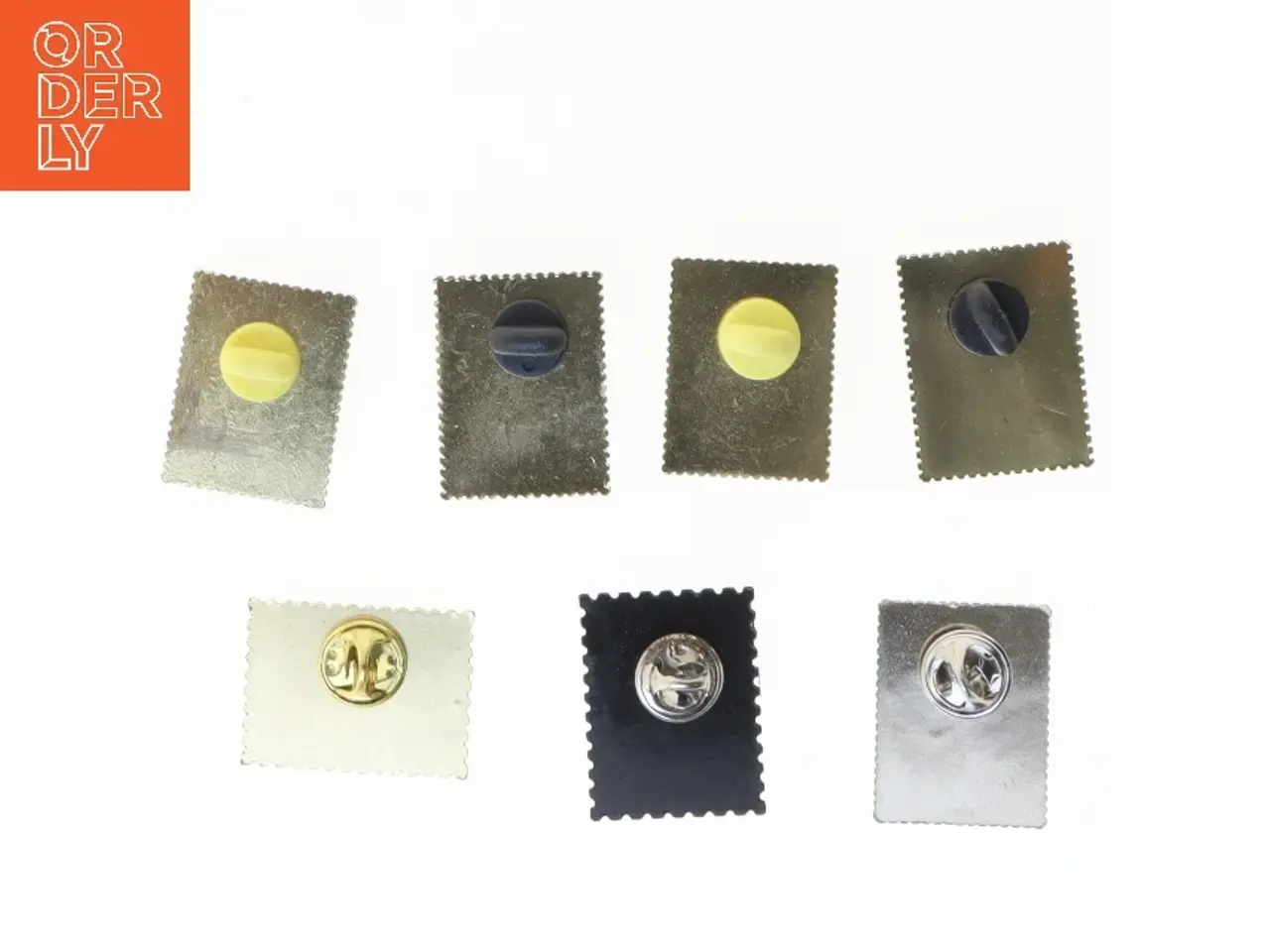 Billede 2 - Julefrimærker pins (str. 7 stk 3x2 cm)