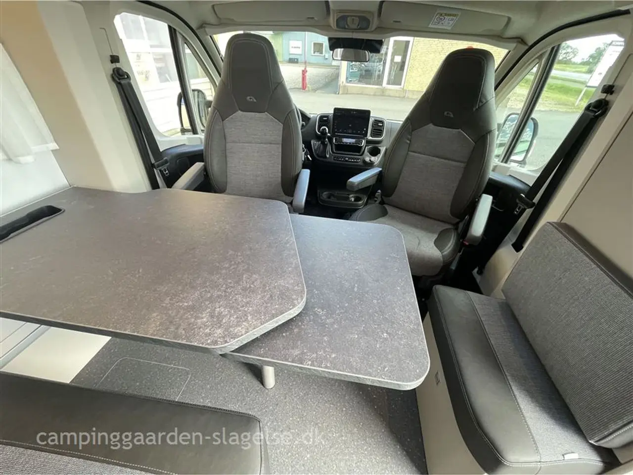 Billede 8 - 2027 - Adria Compact SL Select   Adria Compact SL Select – stor luksus i kompakt format