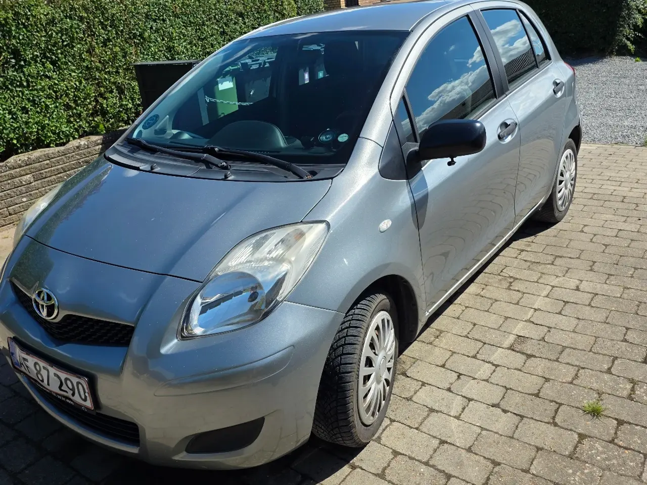 Billede 1 - Velkørende Yaris, synet juni 2026