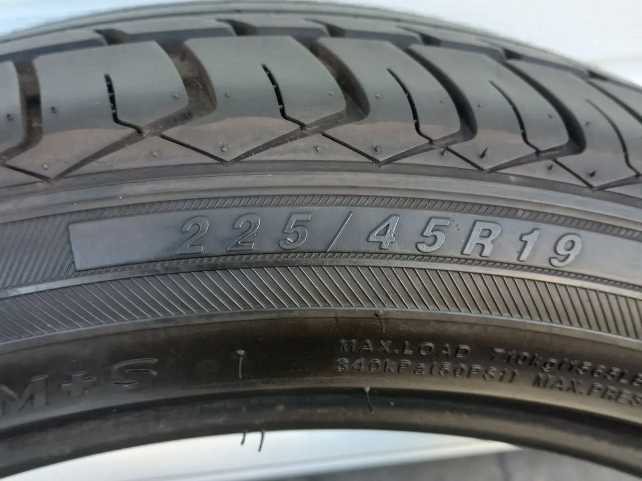 Billede 6 - Nye 19" vinterdæk 225-45-19, kom med et bud !